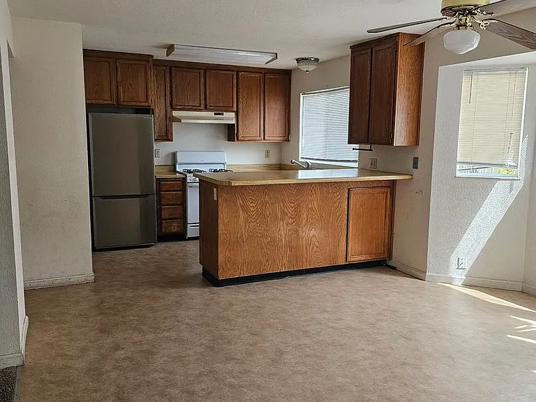 2324 Bellam Ct — Photo 7