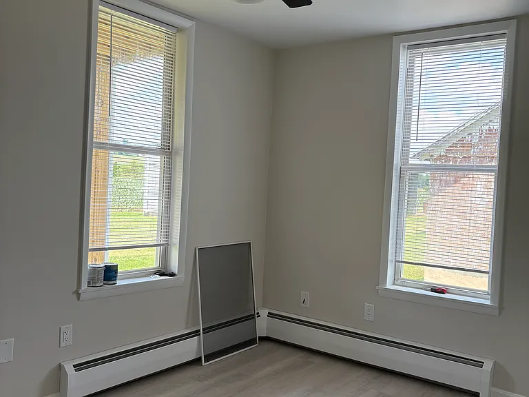 2136 Grace Ave #A — Photo 9