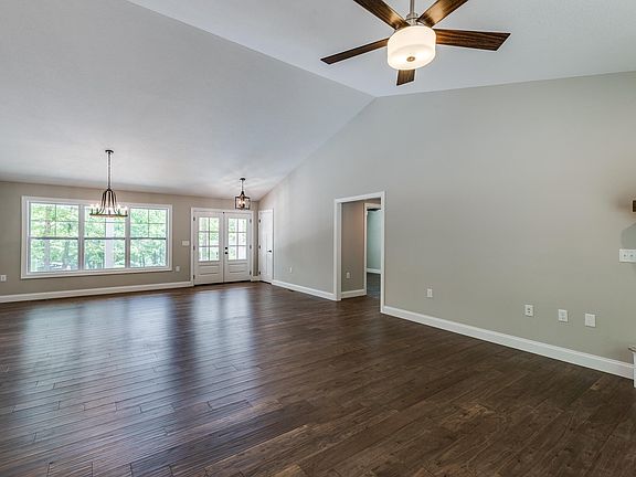 4th image of 677 Robin Hood Dr Lot 273