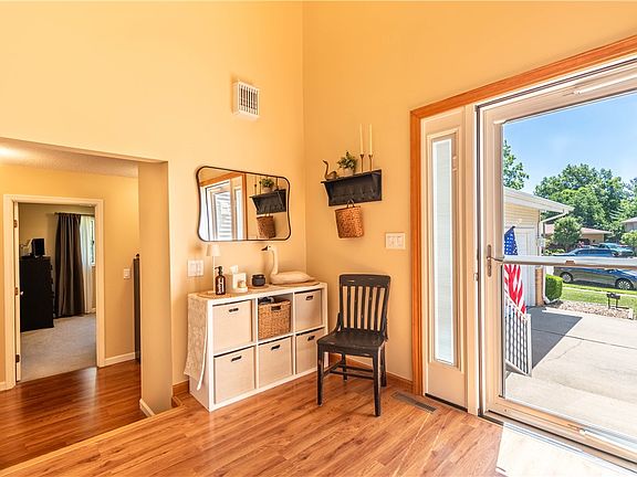 3rd image of 4785 Dogwood Ct