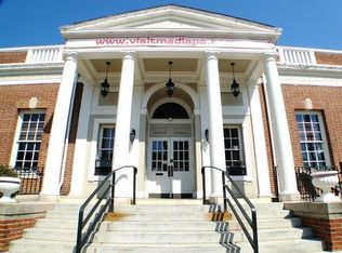 1 W State St, Media, PA 19063