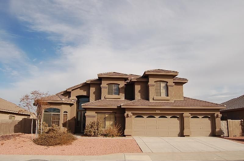 1st image of 10902 E Dartmouth Cir