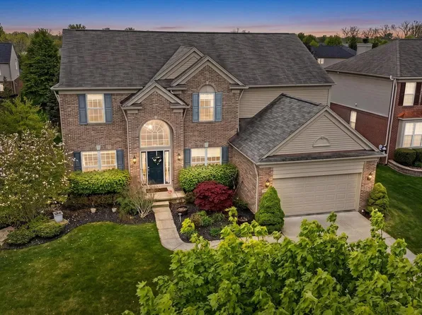 48941 Freestone Dr, Northville, MI 48168