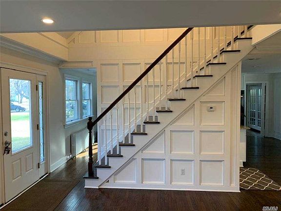4th image of 76 Hobson Ave