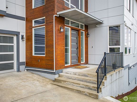 3rd image of 17323 Military Rd S