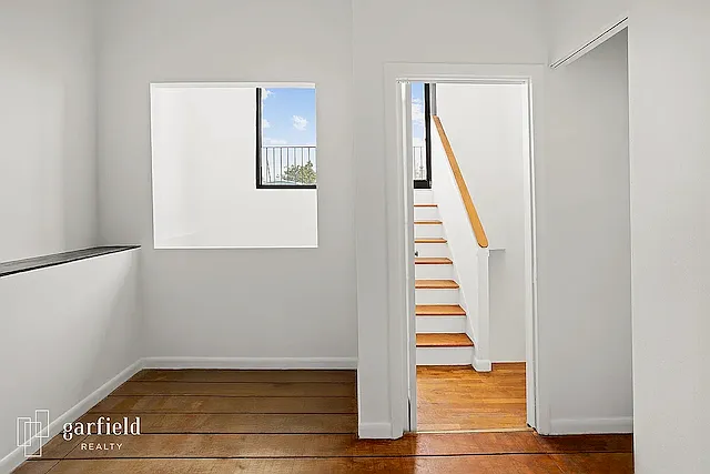 190 Garfield Place — Photo 4