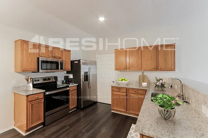 10427 Blackjack Oaks Dr — Photo 3
