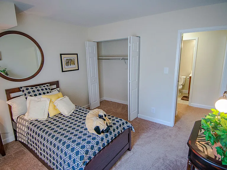 Oakton Park Apartments — Photo 55