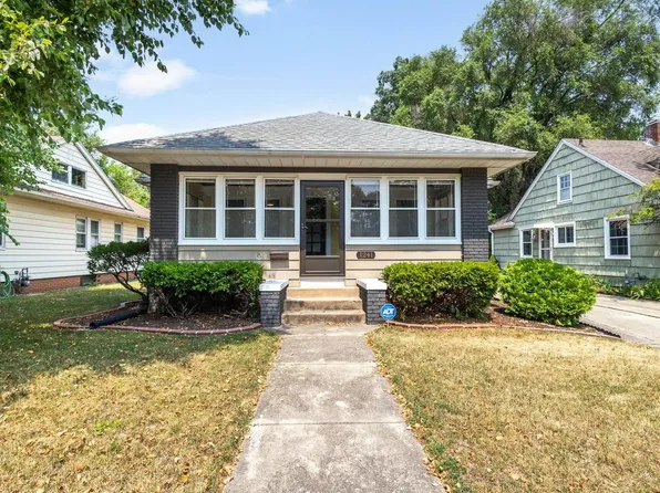 1241 Longfellow Ave, South Bend, IN 46615