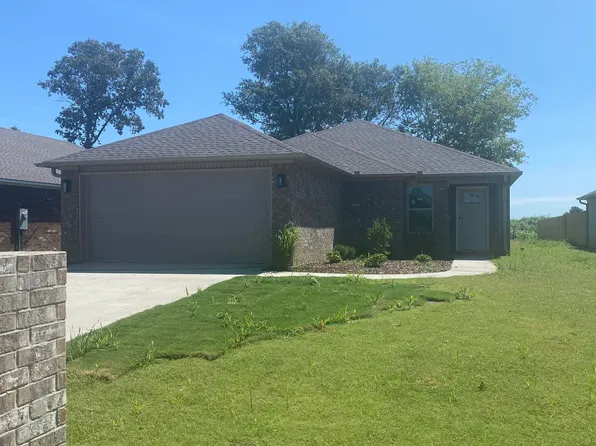 316 Colchester Dr, Jonesboro, AR 72401