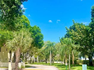 130 S Cypress Rd APT 617, Pompano Beach, FL 33060