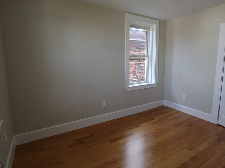 36 Frankfort St #3 — Photo 7