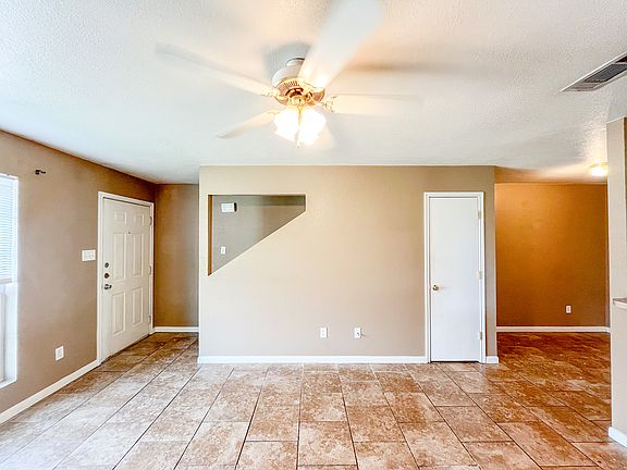 3rd image of 4004 Gus Dr APT D
