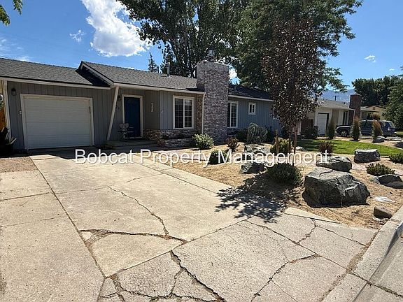 3rd image of 1121 Spruce St