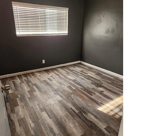 142 E Avenue Q7 — Photo 15