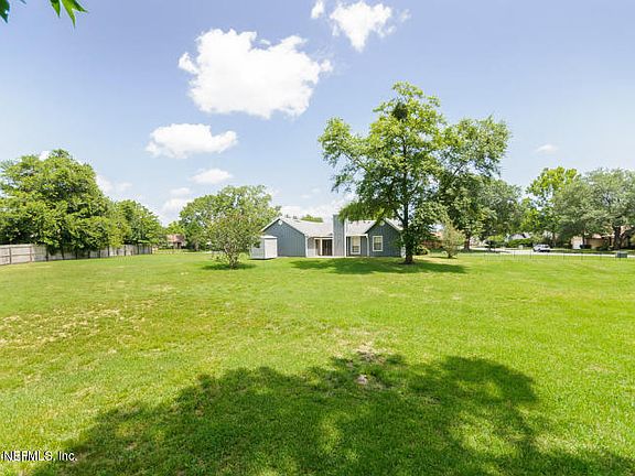4th image of 8846 Rose Hill Dr S