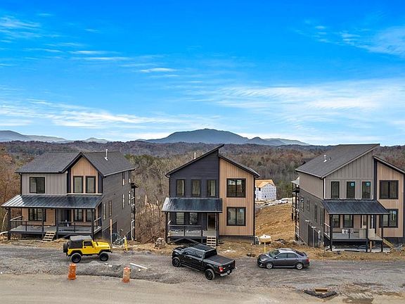 4th image of 1214 Reedmont Way Lot 12