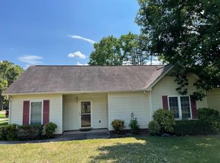 10736 Forest Dr, Matthews, NC 28105