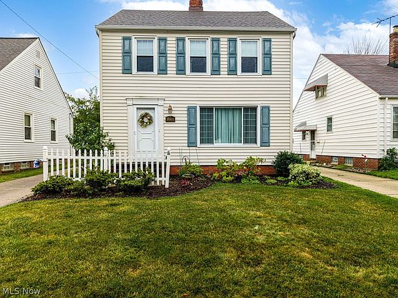 2nd image of 8905 Beech Ave