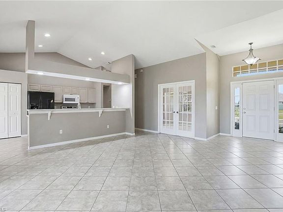 3rd image of 1011 Chadbourne AVE