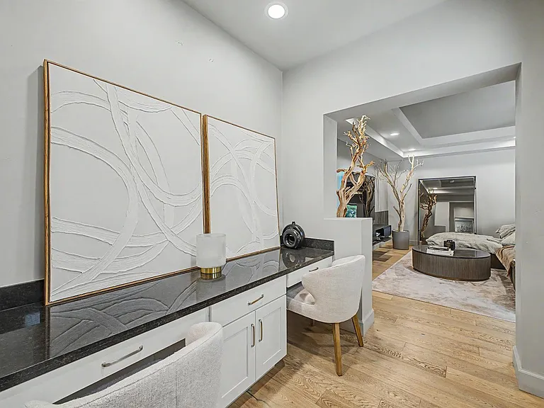 3414 N 44th Pl — Photo 18