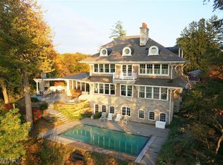 18777 N Fruitport Rd, Spring Lake, MI 49456