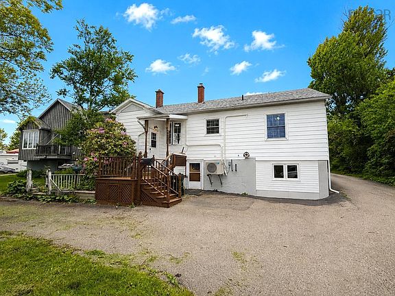 3rd image of 207 Mitchell Ave