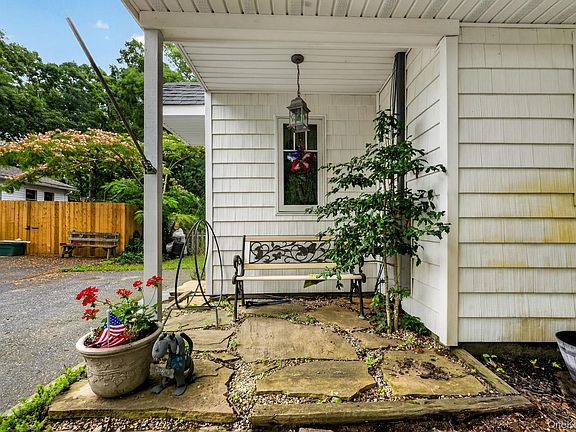 3rd image of 125 Keller Drive