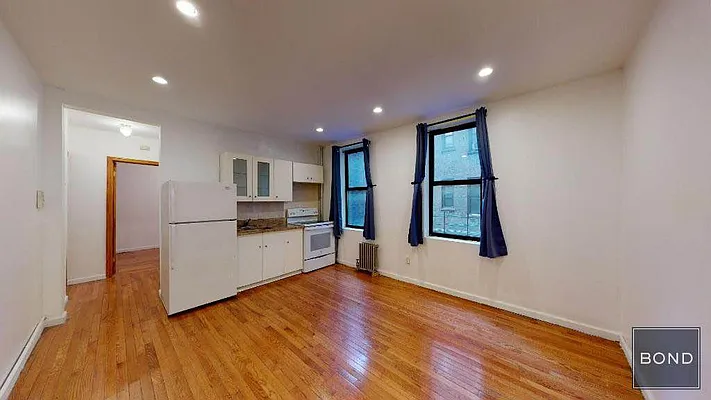 Rented by Bond New York | media 13