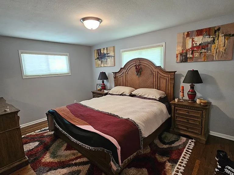 5648 Beacon Hill Dr — Photo 6