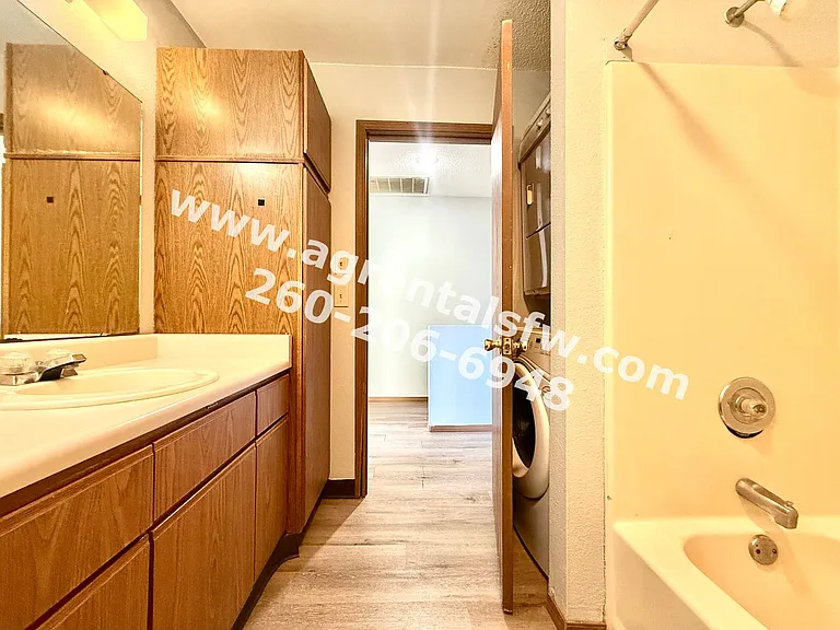 2718 Sherman Blvd — Photo 21