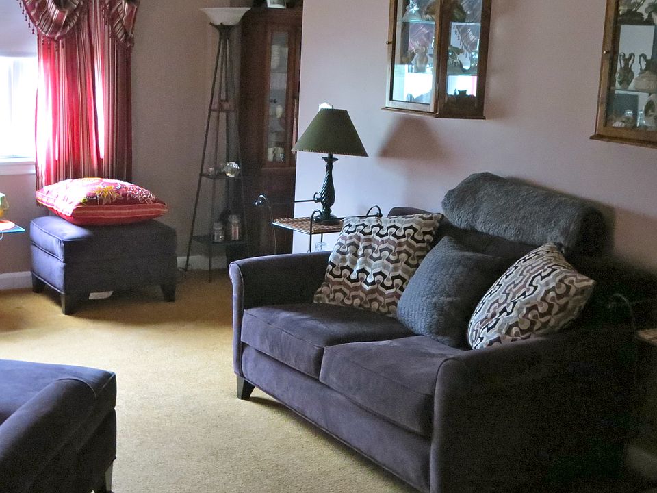 2nd image of 21 Union Pl