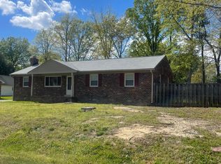 3216 Oakmeadow Ln, Midlothian, VA 23112