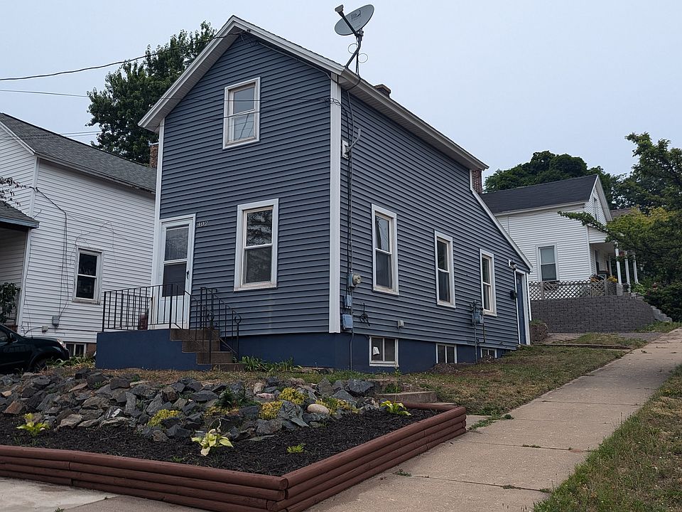 1st image of 402 W Bluff St