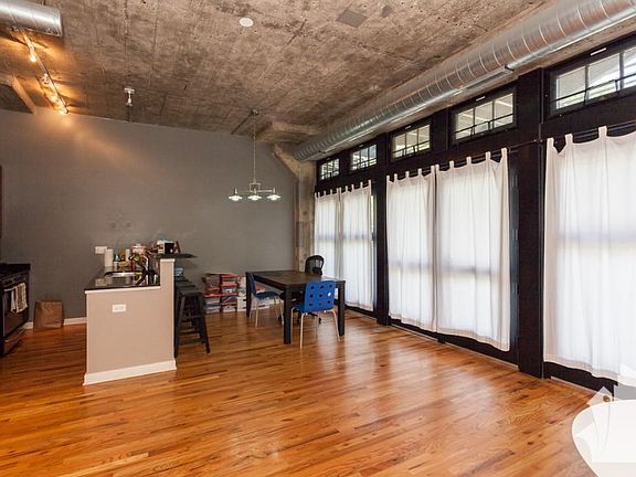 2nd image of 1071 W 15th St #147AA