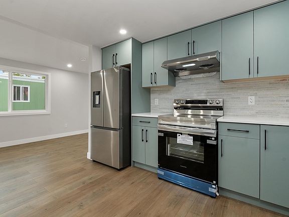 5th image of 45640 Watson Rd #15