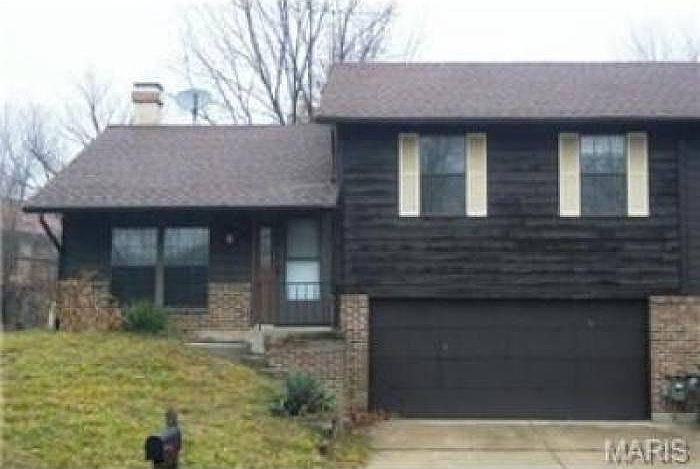 3 level - 2 car garage