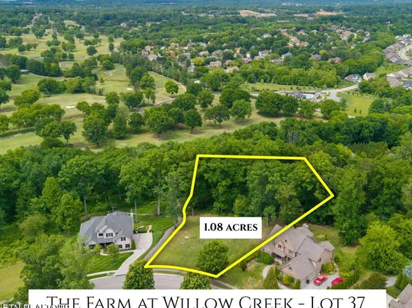 526 Stone Villa Ln, Knoxville, TN 37934