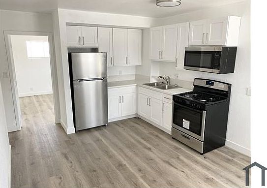 1st image of 1805 W 80th St #5