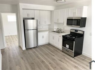 1805 W 80th St #5, Los Angeles, CA 90047