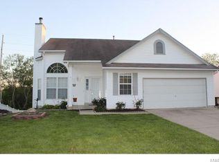 162 Christina Marie Dr, O'Fallon, MO
