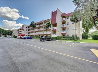 1040 Country Club Dr APT 205, Margate, FL 33063