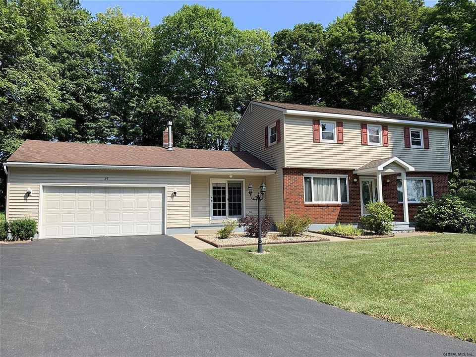 1st image of 25 Edgewood Dr