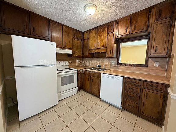 5th image of 1955 Patterson Ct