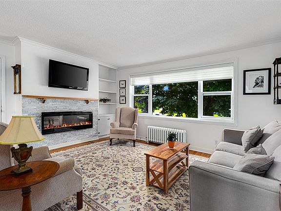 5th image of 111 Linden Place UNIT 51