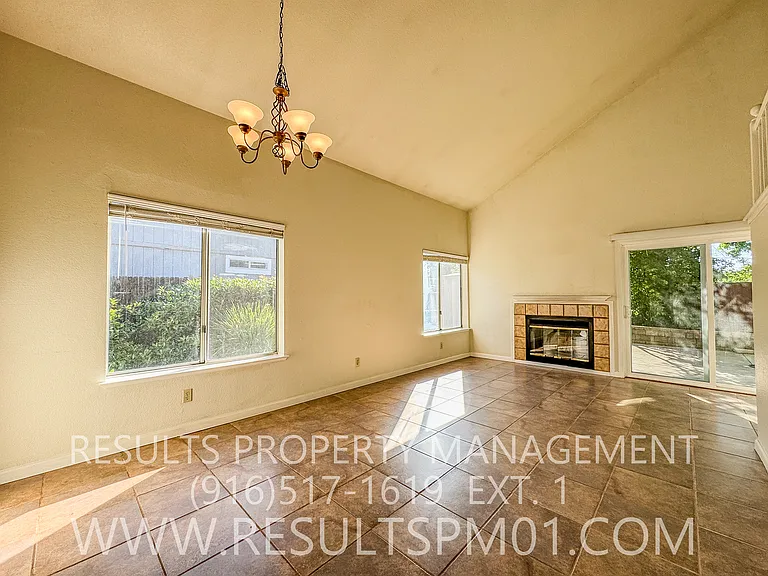 3546 Willard Way — Photo 33