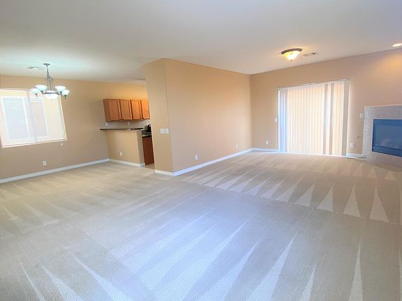 2nd image of 8705 Evan Lilas St