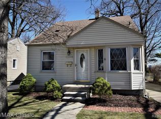 1529 Cherokee Ave, Royal Oak, MI 48067
