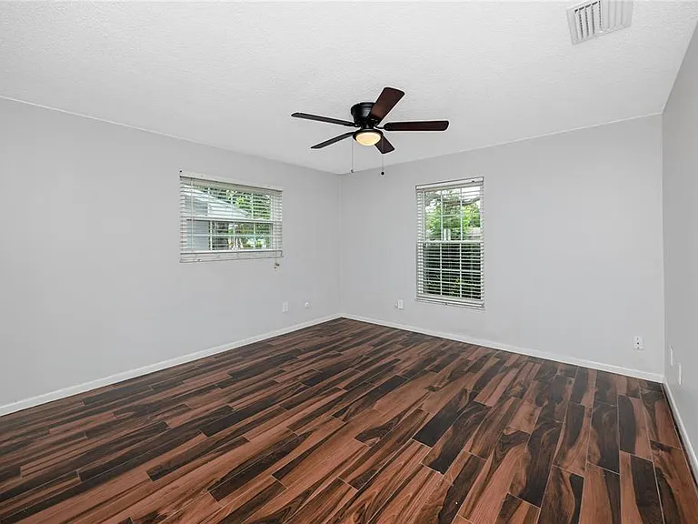 2260 Harn Blvd — Photo 17