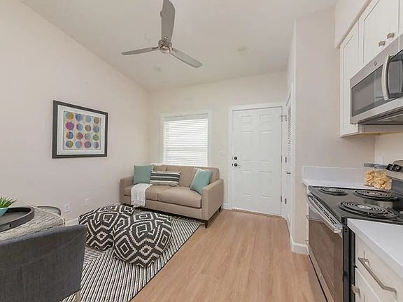 4th image of 630 Water St #4e2158200